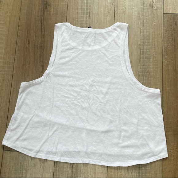 Onzie Activewear Tank Scoop neck Tank Top in White | Size Small /Medium - Picture 5 of 8